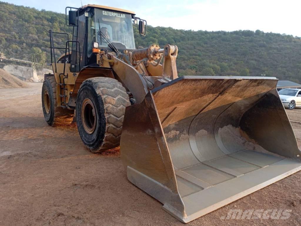 CAT 972 G II لوادر بعجل