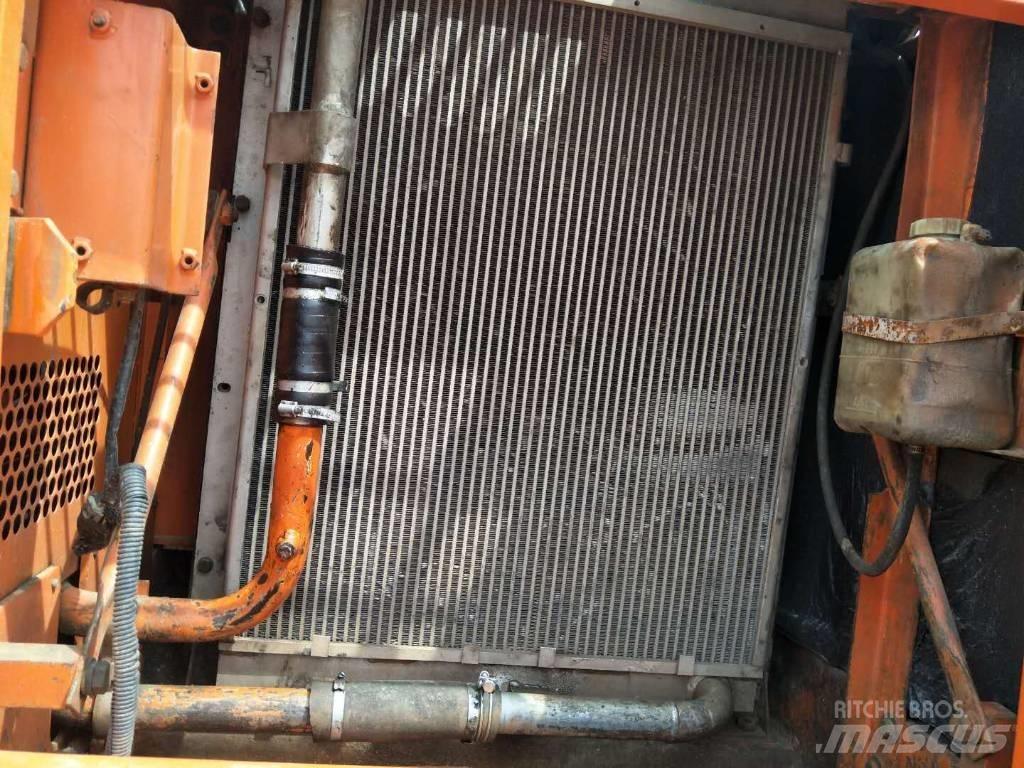 Doosan DX 225 LC حفارات زحافة