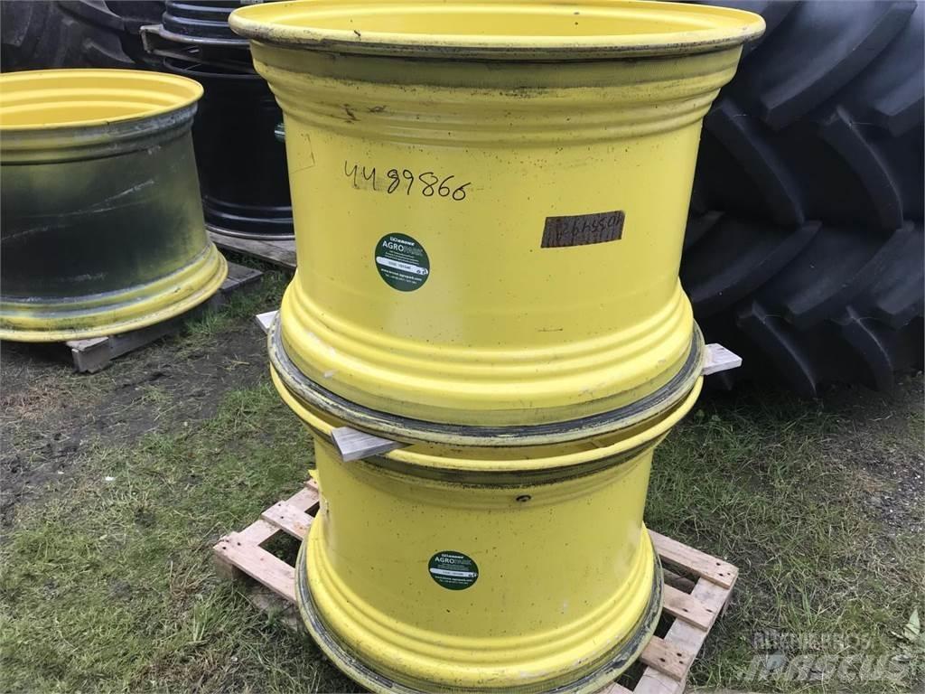 John Deere 23x34 الإطارات والعجلات والحافات