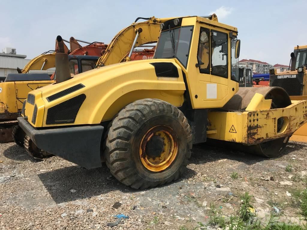 Bomag 219 D مداحل أحادية الأسطوانة