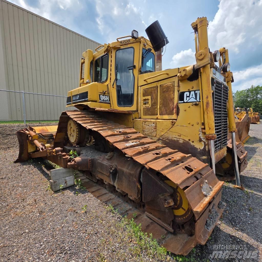 CAT D 6 H LGP II بلدوزرات مجنزرة
