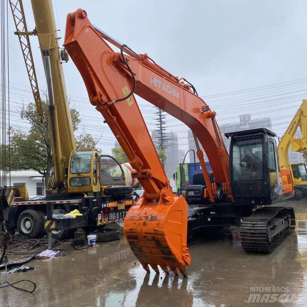 Hitachi ZX 210 حفارات زحافة