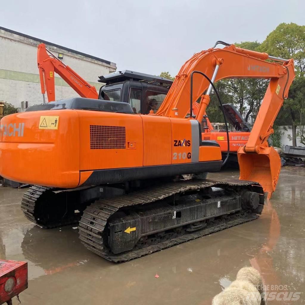 Hitachi ZX 210 حفارات زحافة