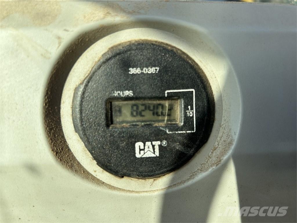 CAT 335 F L CR حفارات زحافة