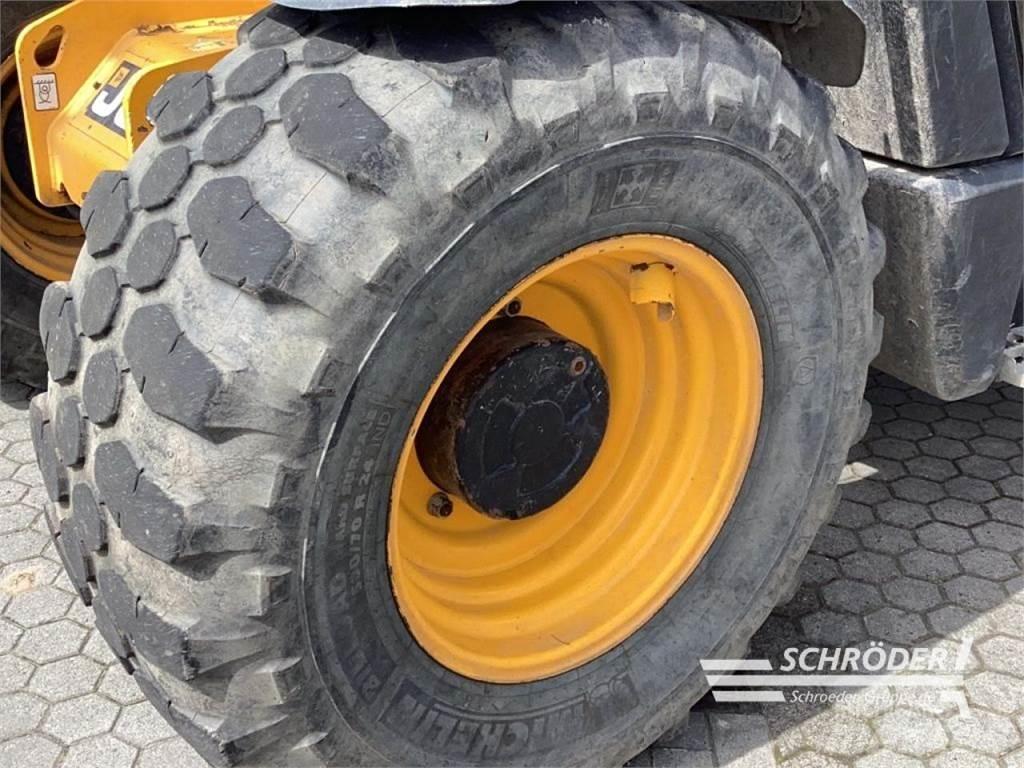 JCB 541-70 AGRI معدات مناولة لأغراض الزراعة