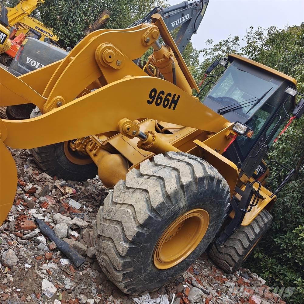 CAT 966 H حفارات زحافة