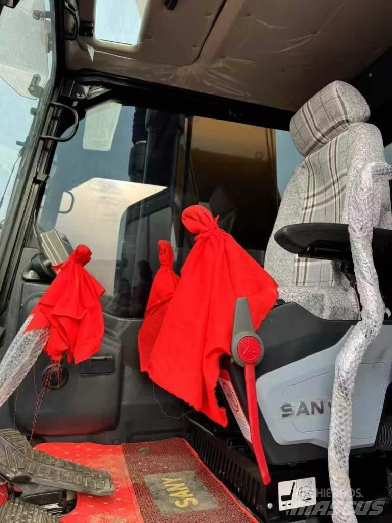 Sany SY 235 H حفارات زحافة