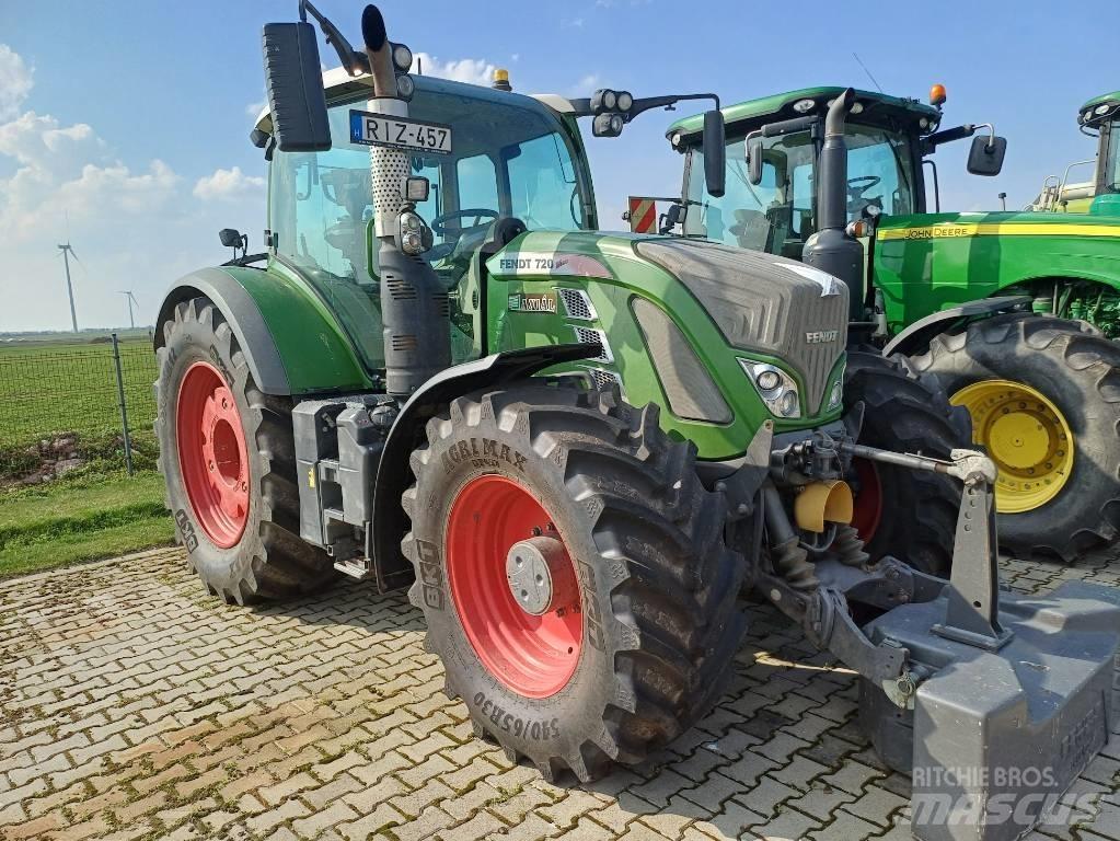 Fendt 720 Profi Plus الجرارات