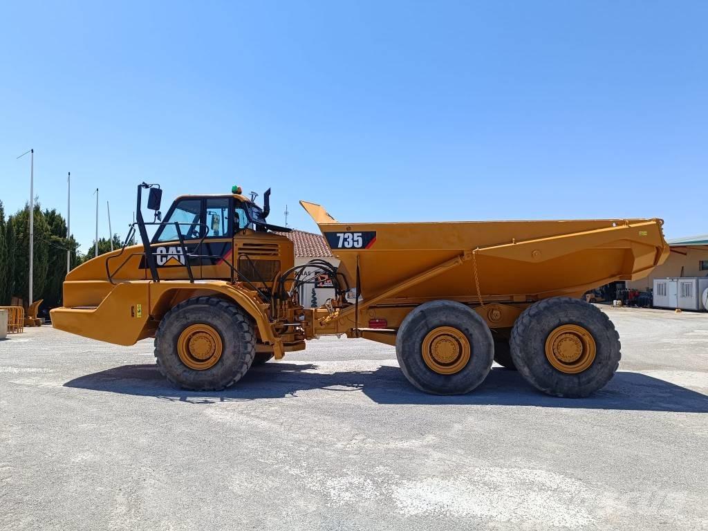 CAT 735 ساحبات مفصلية