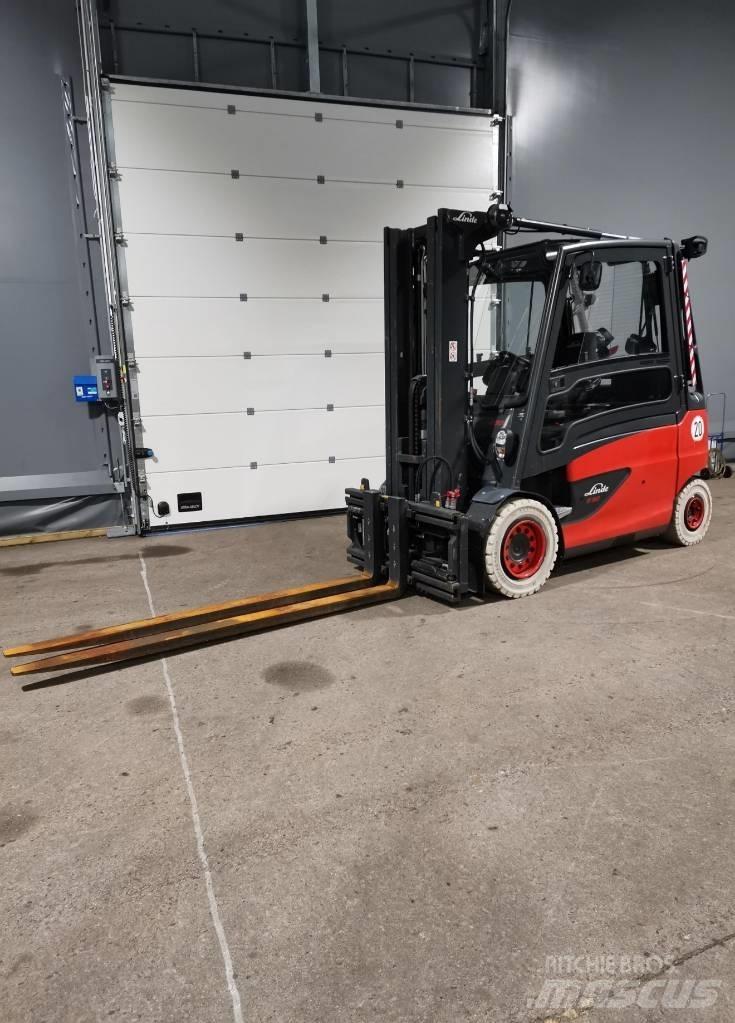 Linde E50HL-01/600 شاحنات ذات رافعات شوكية تعمل بالكهرباء