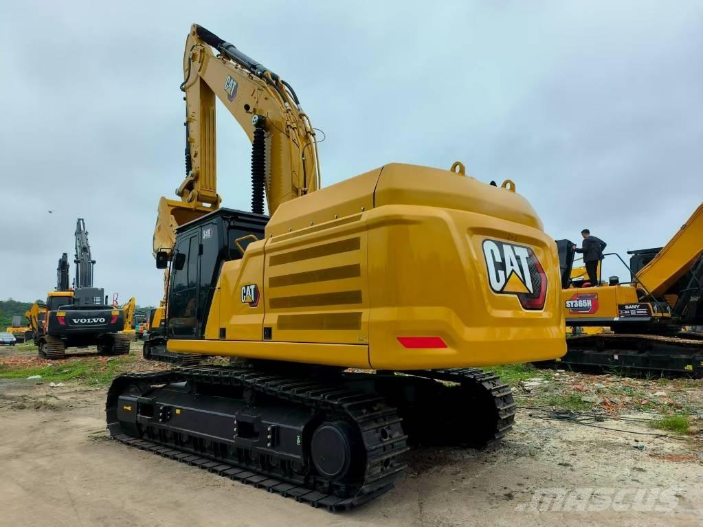CAT 349 حفارات زحافة