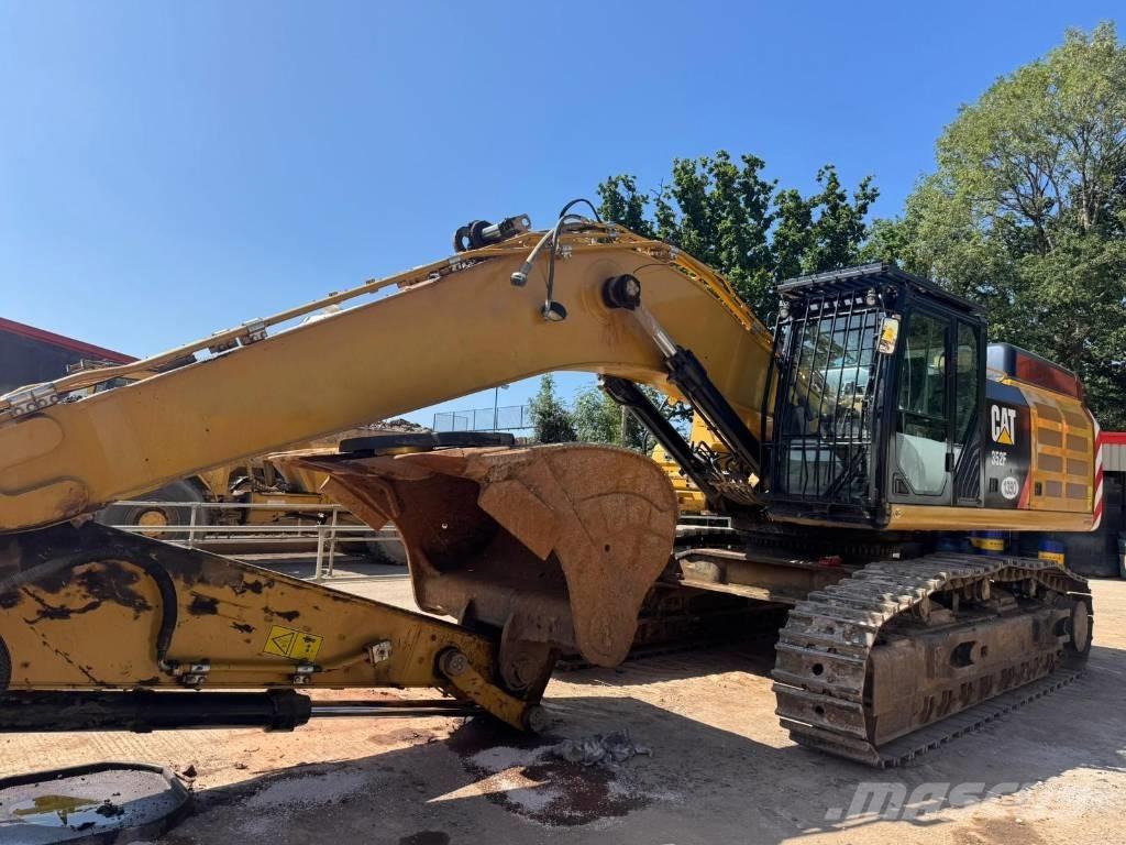 CAT 352 F حفارات زحافة