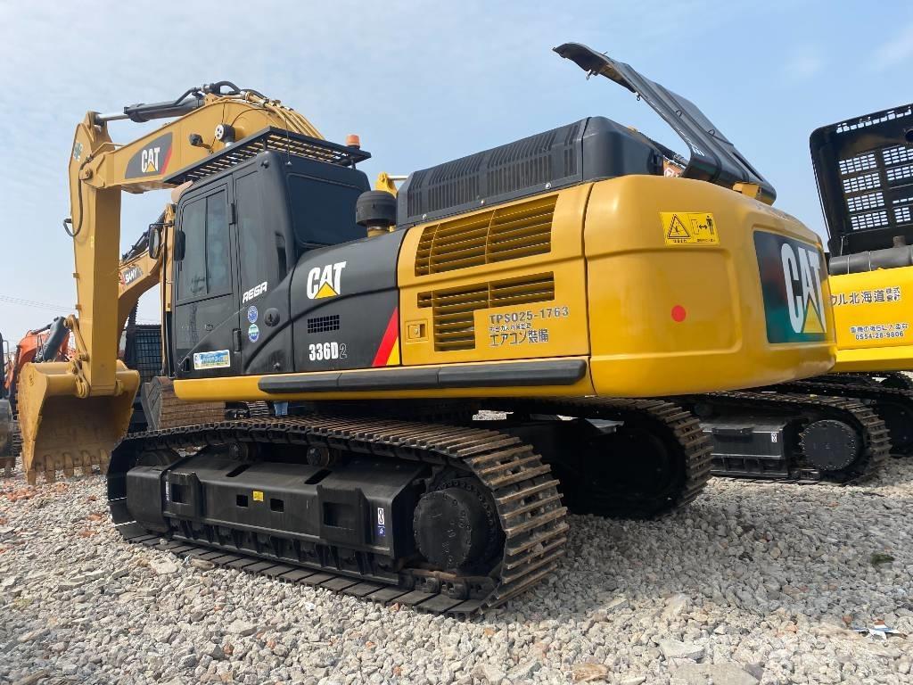 CAT 336D2 حفارات زحافة