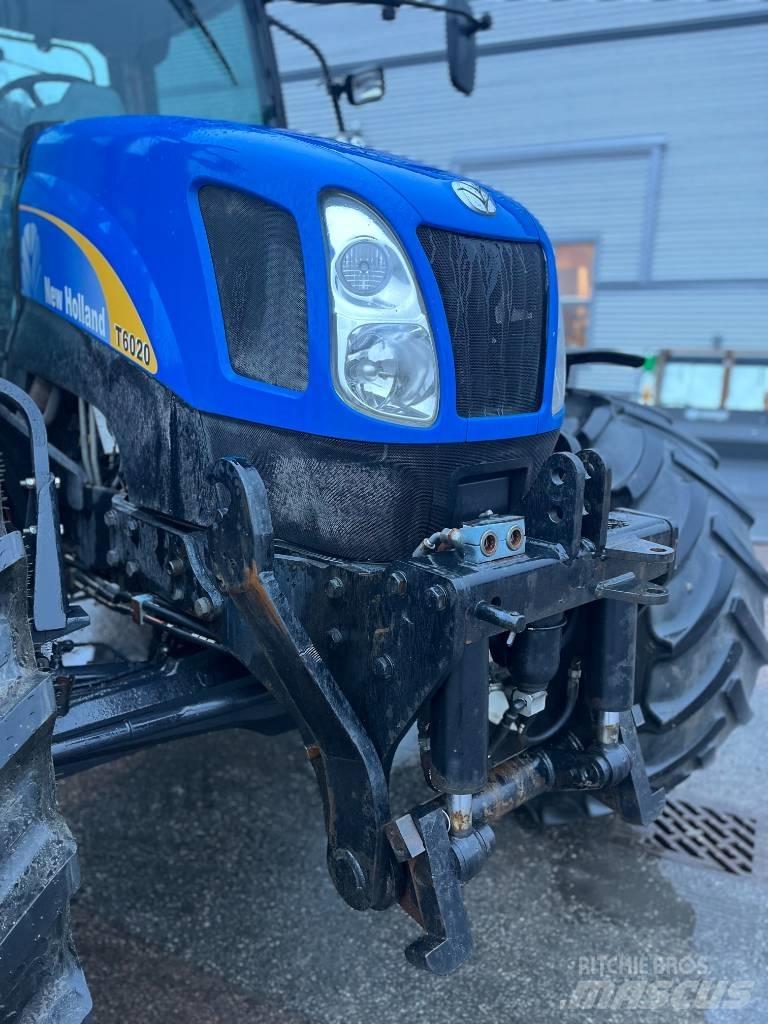 New Holland T 6020 الجرارات