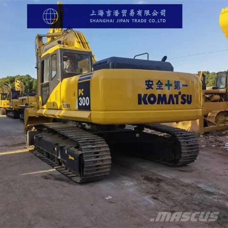 Komatsu PC 300 حفارات زحافة
