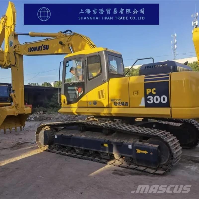 Komatsu PC 300 حفارات زحافة