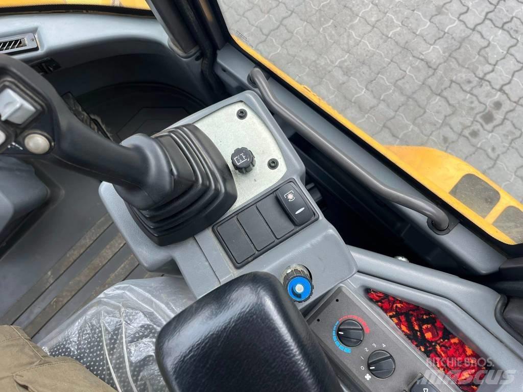 Volvo L 30 G لوادر بعجل