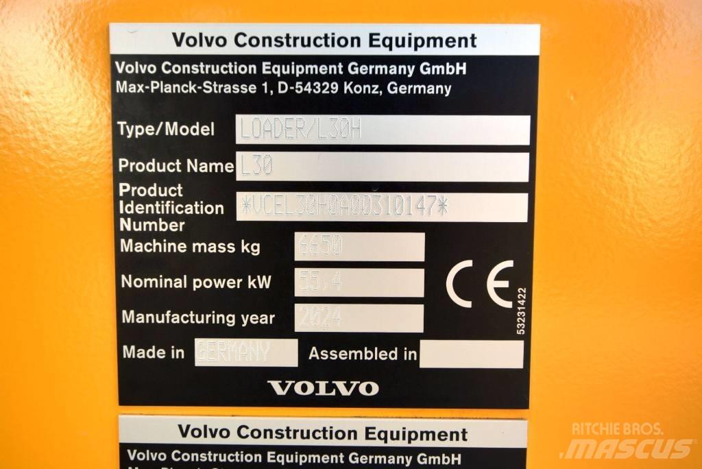 Volvo L 30 H لوادر بعجل
