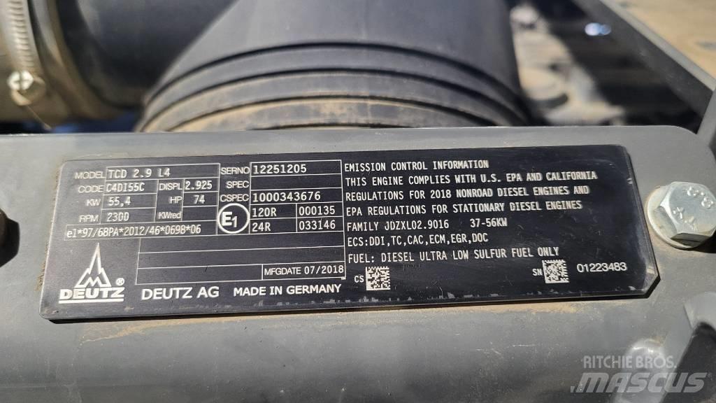 Wacker Neuson WL 54 لوادر بعجل