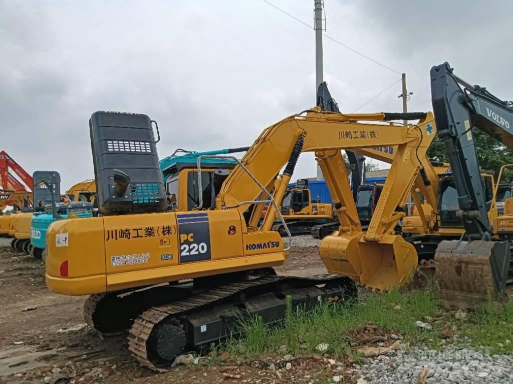 Komatsu PC 220 حفارات زحافة