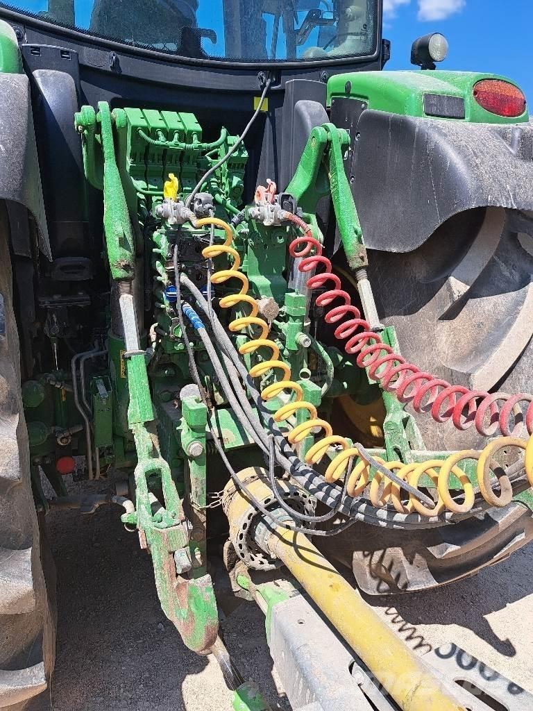 John Deere 6155R الجرارات