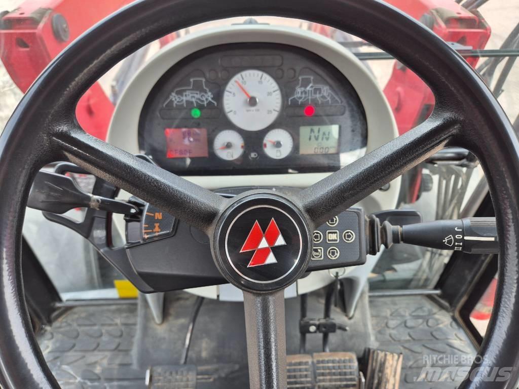 Massey Ferguson 6455 الجرارات