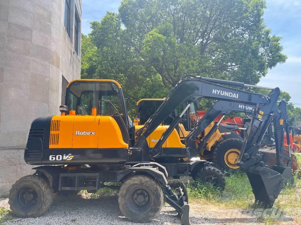 Hyundai Robex 60 VS حفارات صغيرة أقل من 7 طن (حفارات صغيرة)