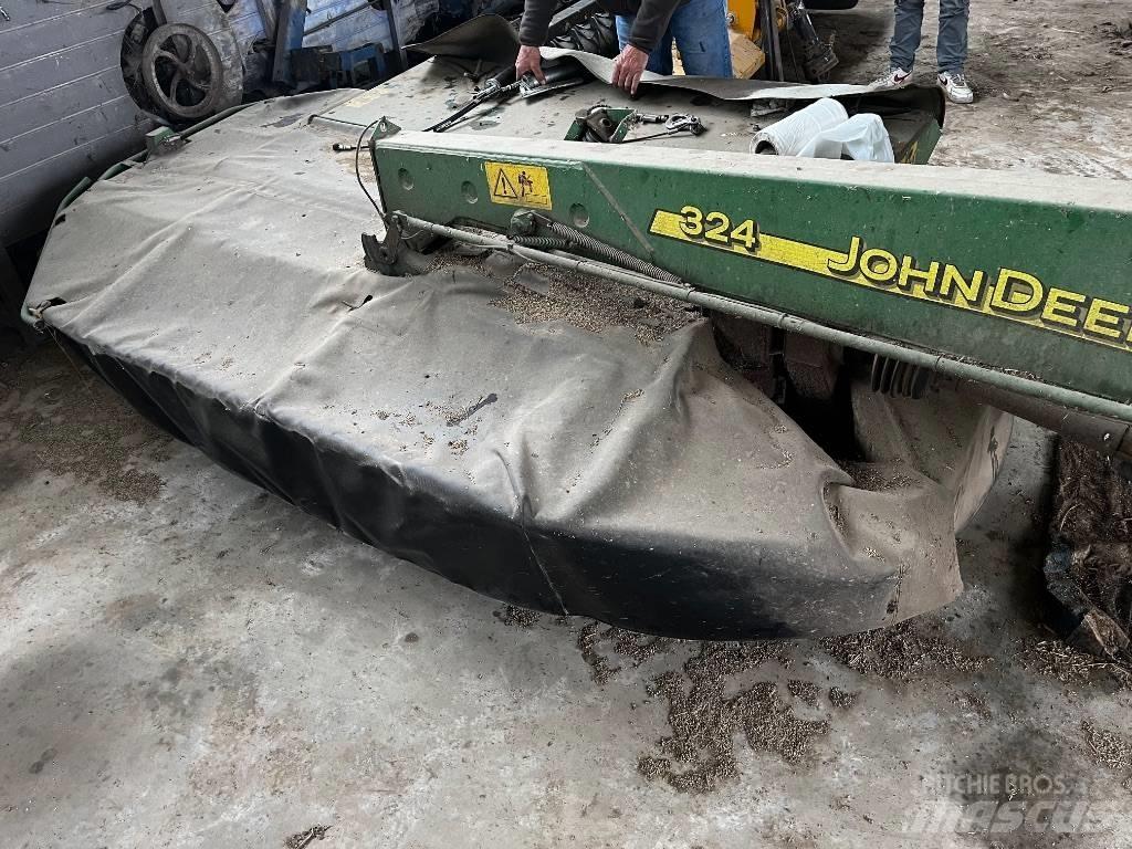 John Deere CC0324 جزازات مكيفات