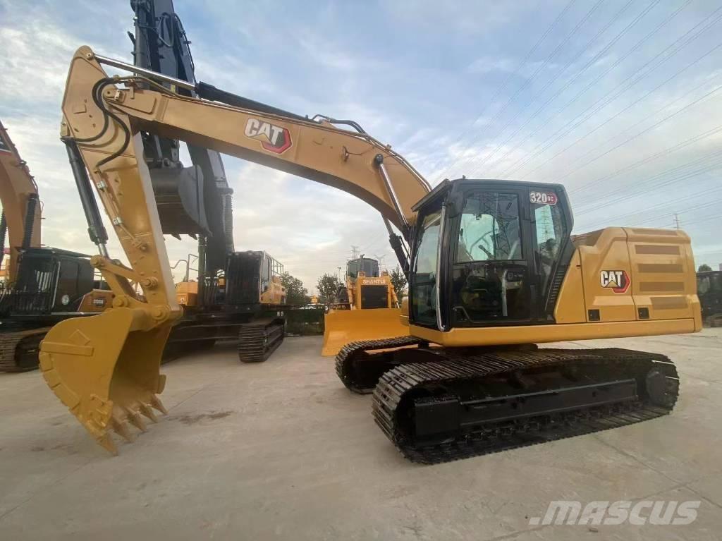 CAT 320 GC حفارات زحافة