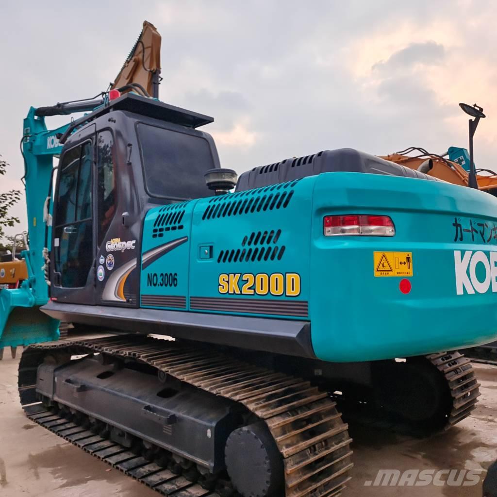 Kobelco SK 200 حفارات زحافة