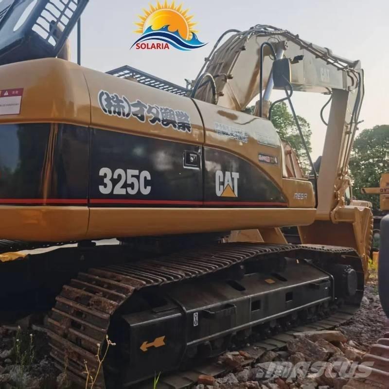 CAT 325 C حفارات زحافة