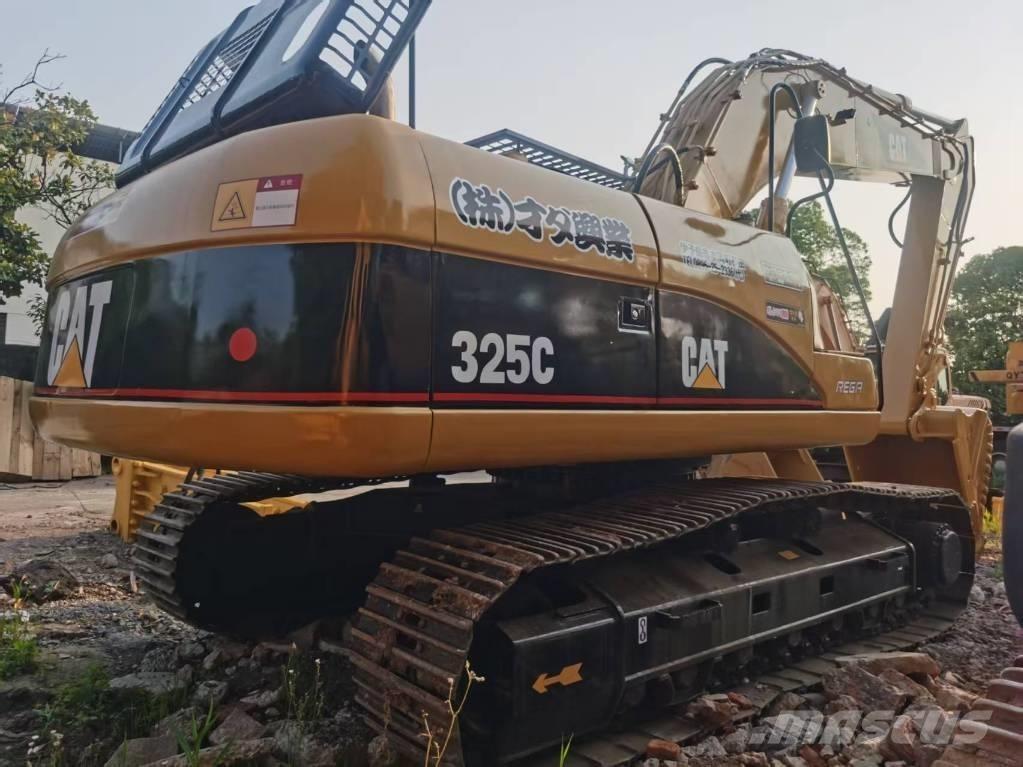 CAT 325 C حفارات زحافة