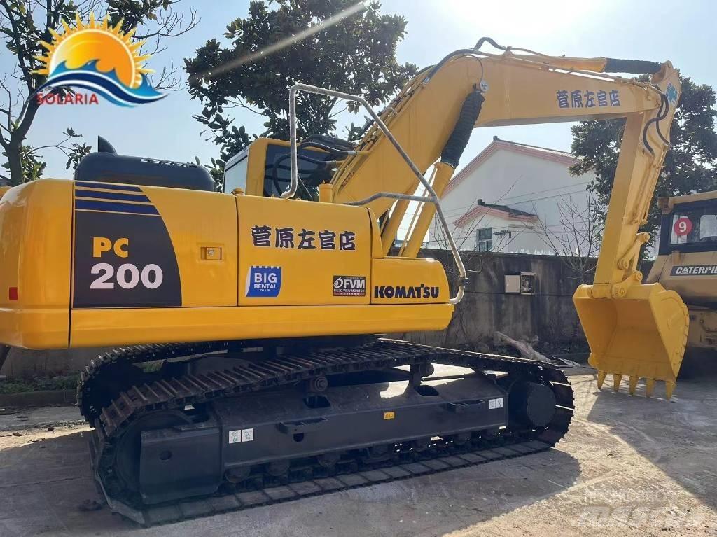 Komatsu PC 200-8 حفارات زحافة