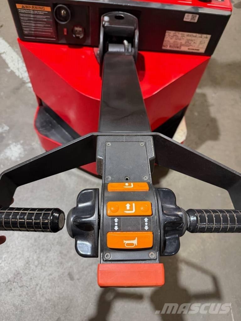 Raymond RSS40 شاحنات مناولة ذاتية الدفع