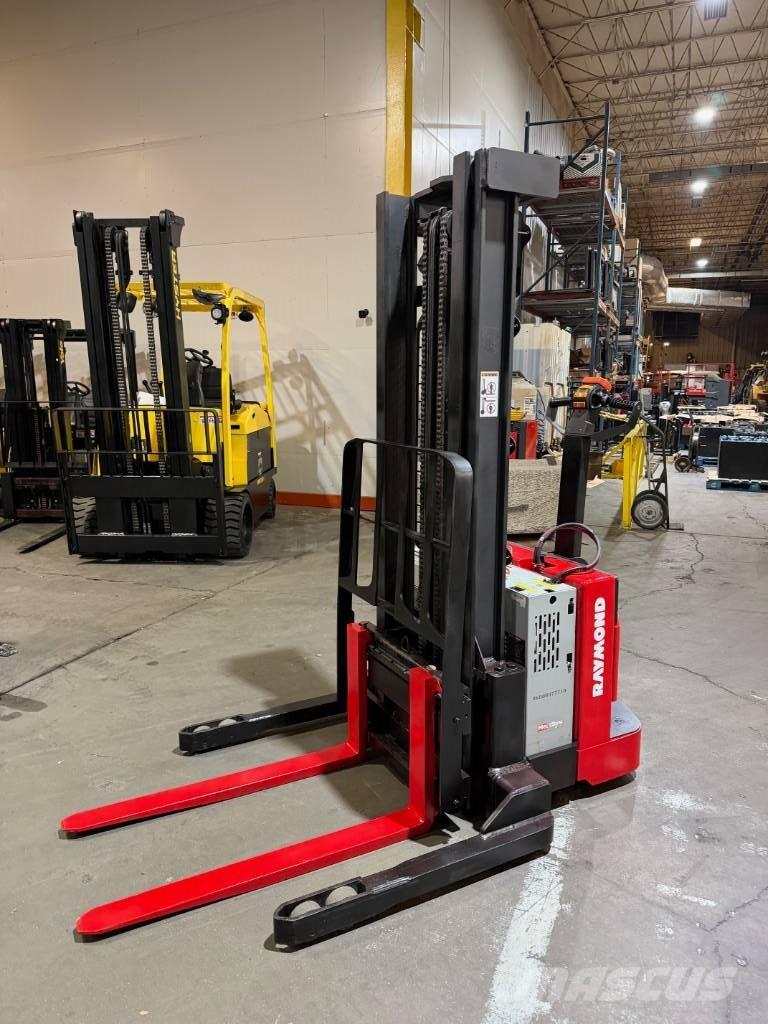 Raymond RSS40 شاحنات مناولة ذاتية الدفع