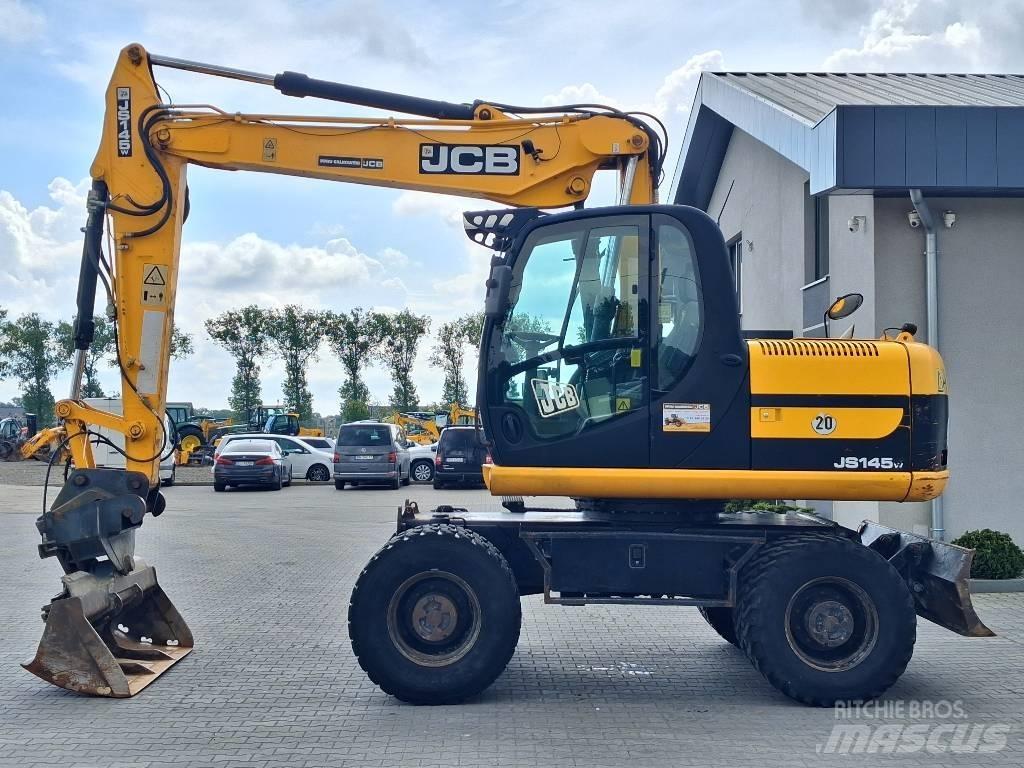 JCB JS 145 W حفارات بعجل