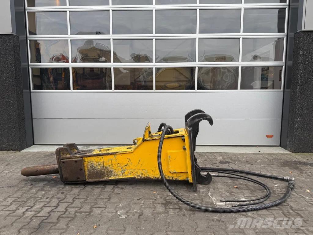 Atlas Copco MB1700 مطارق / كسارات