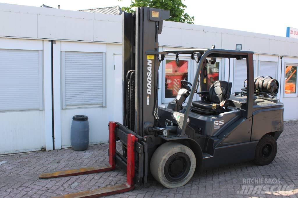 Doosan G 55 C-7 شاحنات LPG
