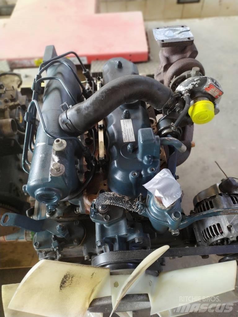 Kubota V 2003 T محركات