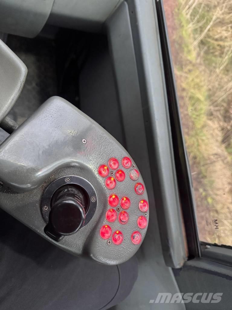 Valmet 860.3 شاحنات