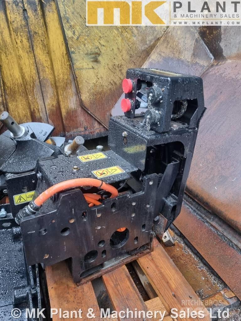 CAT AP 500 F معدات السفلتة