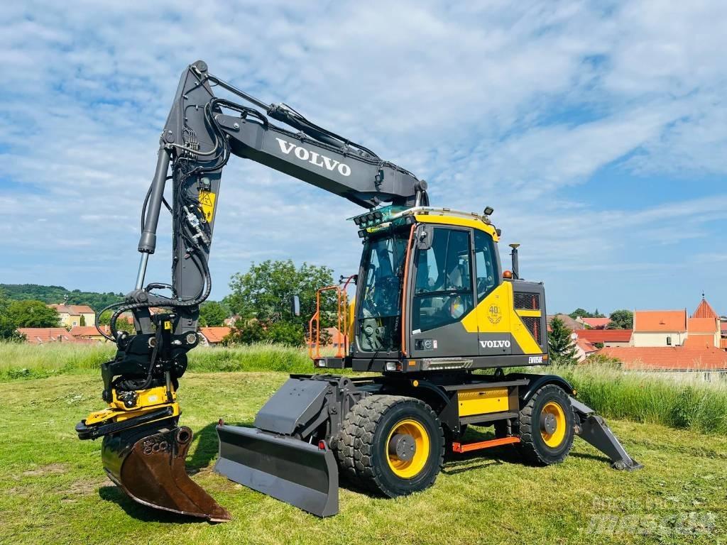 Volvo EWR 150 E حفارات بعجل