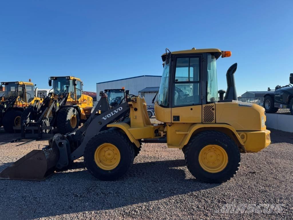 Volvo L 35 G لوادر بعجل