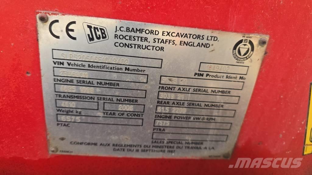 JCB 520-50 مناولات متداخلة
