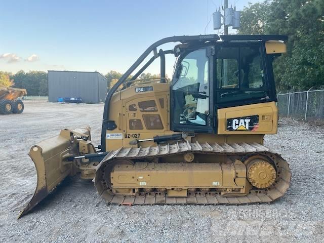 CAT D 5 K 2 LGP بلدوزرات مجنزرة