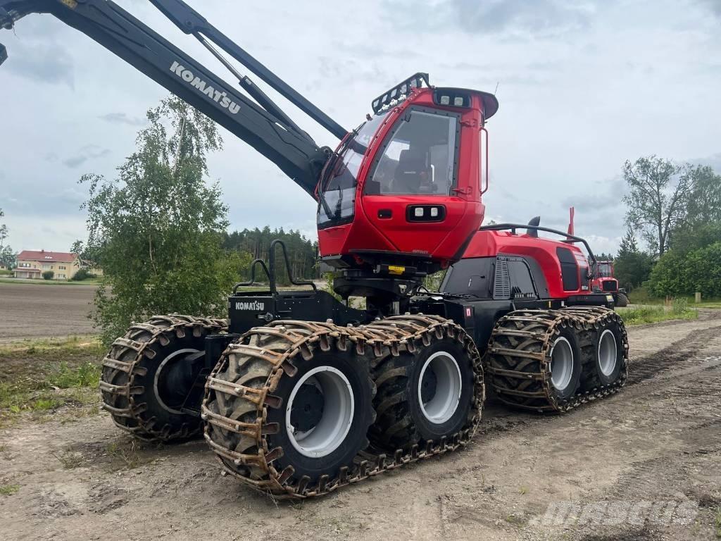 Komatsu 951 XC حصادات