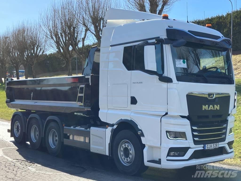 MAN TGX 35.520 شاحنات قلابة
