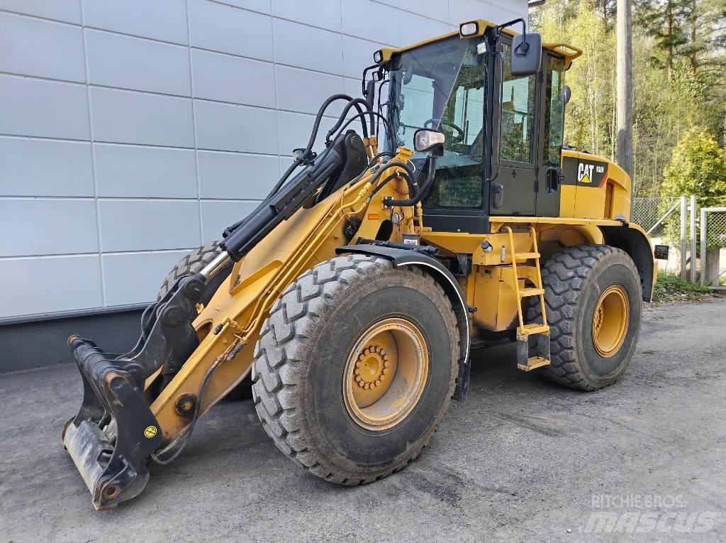 CAT 930 H لوادر بعجل