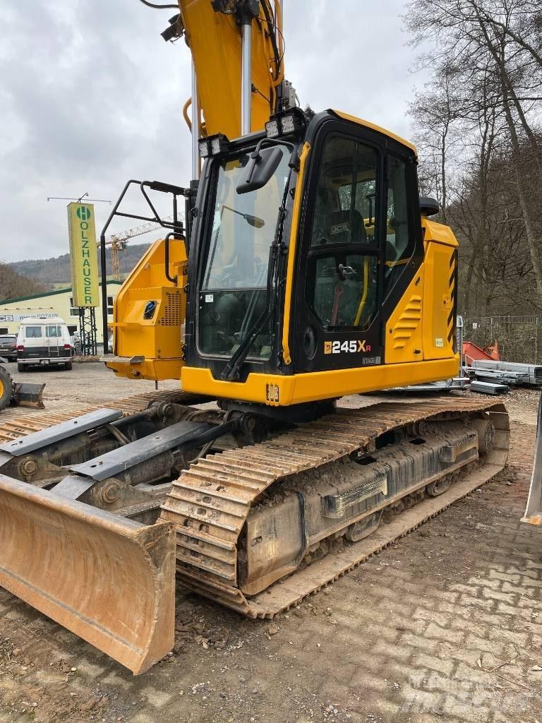 JCB 245 XR حفارات زحافة