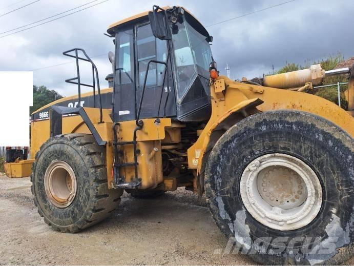 CAT 966G-2 لوادر بعجل